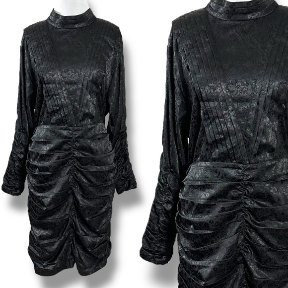 Hunter Bell Victorian Gothic Ariana Ruched Black Dress 10 Vintage Inspired - Picture 6 of 15